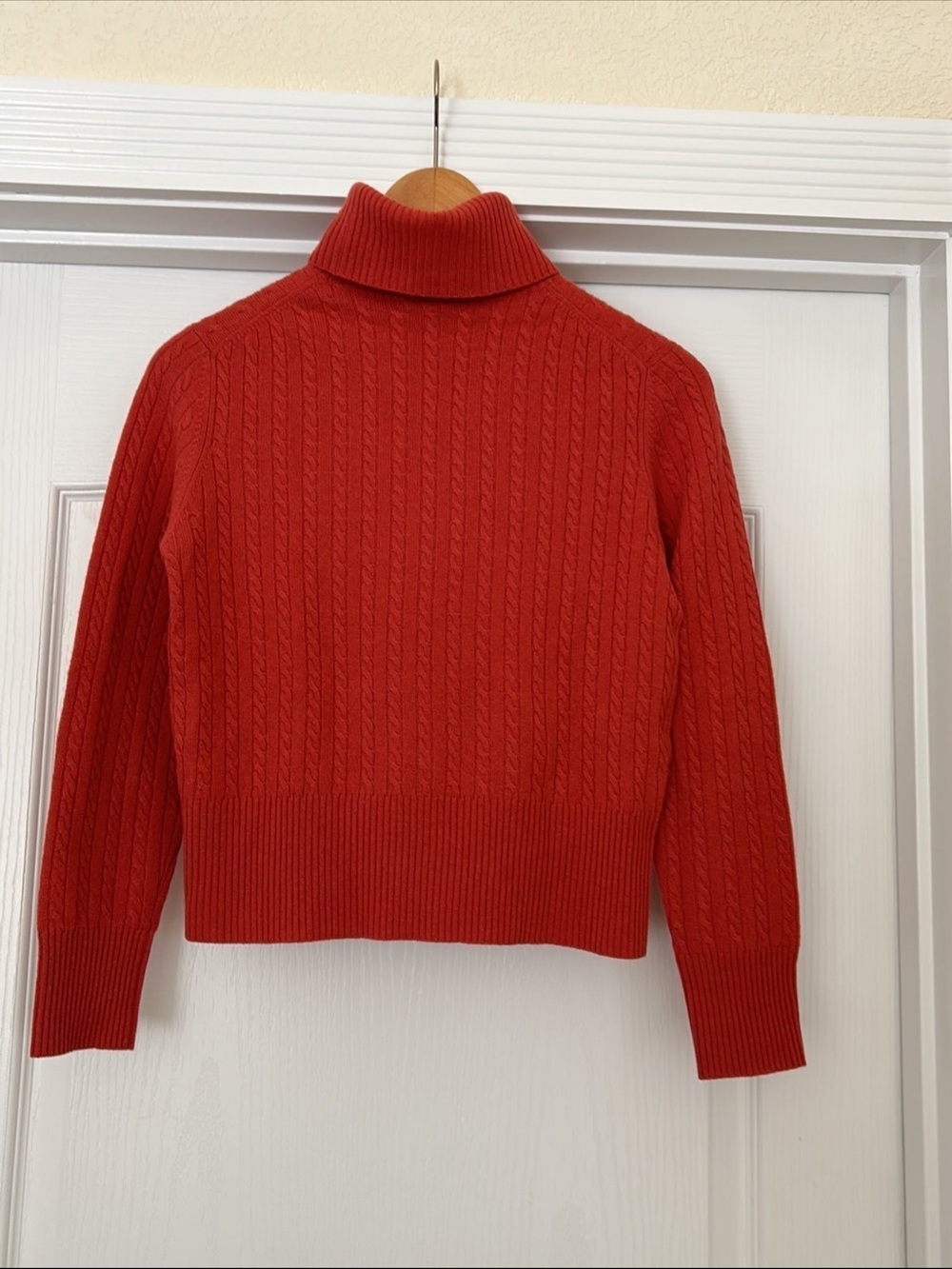 Cashmere Cable Sweater Cropped Sweater - Orange